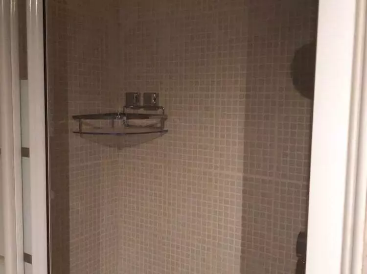 تختخواب و صبحانه Chambre D Hote Veronique