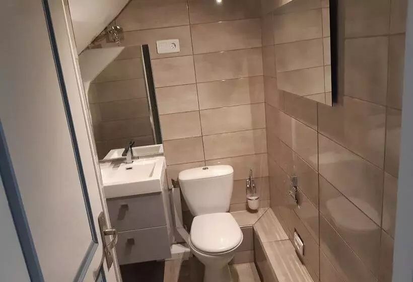 تختخواب و صبحانه Chambre D Hote Veronique