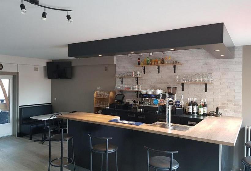 בית מלון כפרי Bar Du Marché   Hôtel   Restaurant