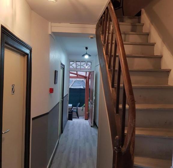 בית מלון כפרי Bar Du Marché   Hôtel   Restaurant