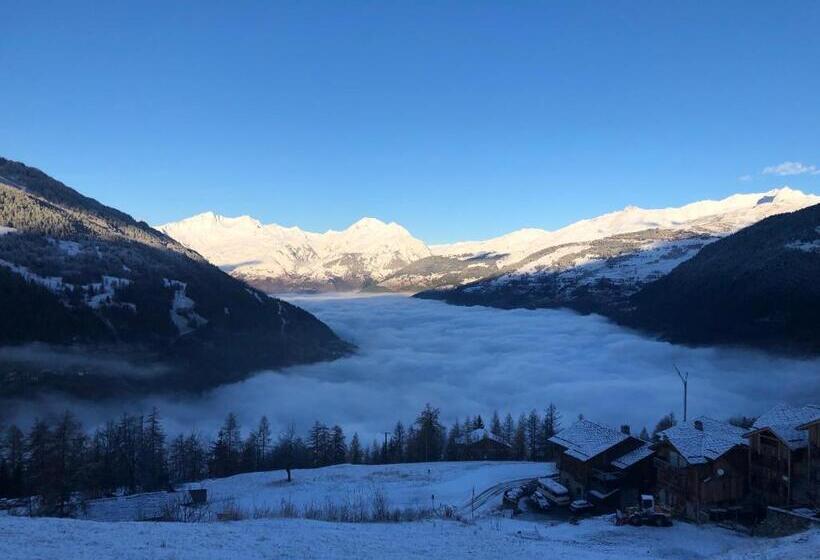 Отель Black Diamond Lodge