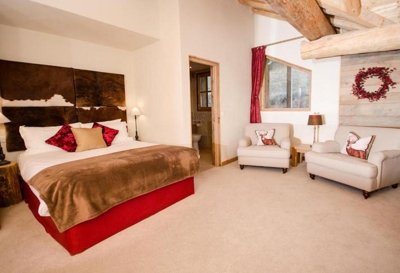 Отель Black Diamond Lodge