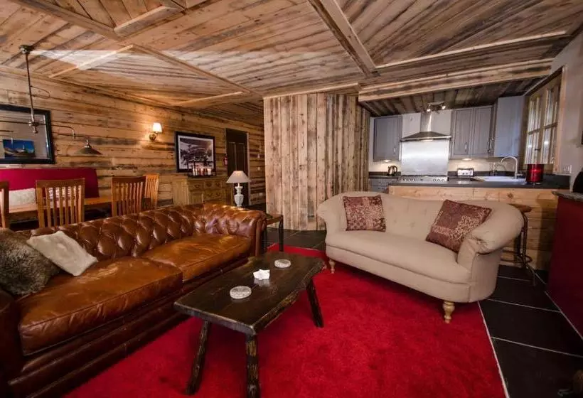 Hotelli Black Diamond Lodge