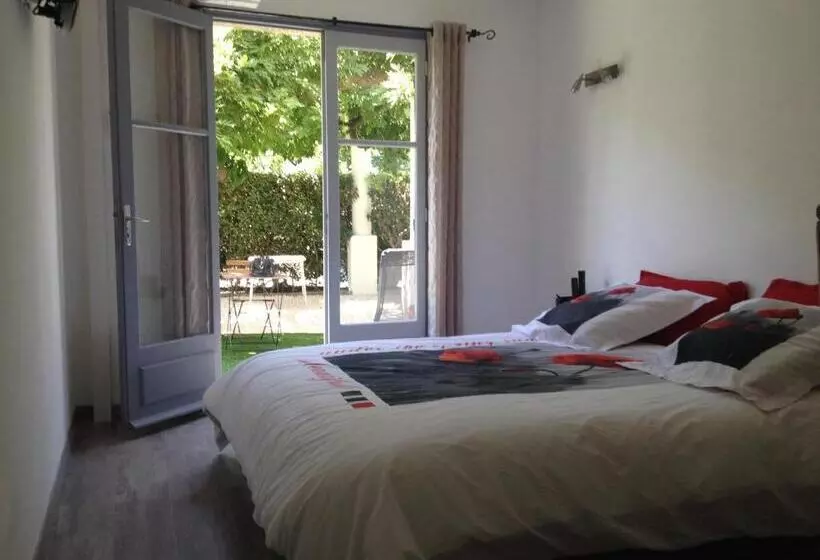 Hotelli Chez Louis