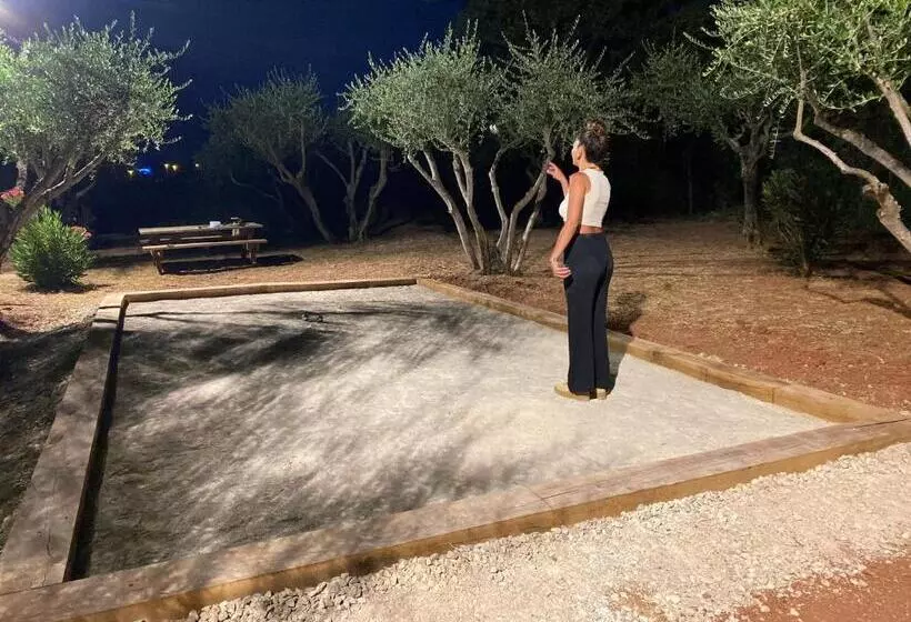 Hotelli Ibis Budget Le Cannet Des Maures