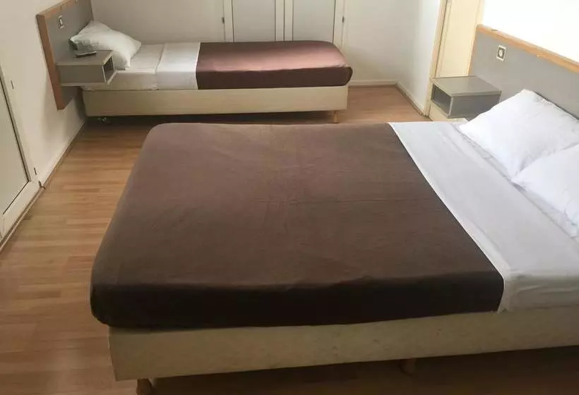 هتل Hôtel Le Chaudron