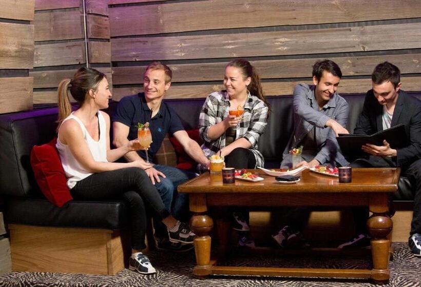 هتل Hôtel Les Barmes De L Ours