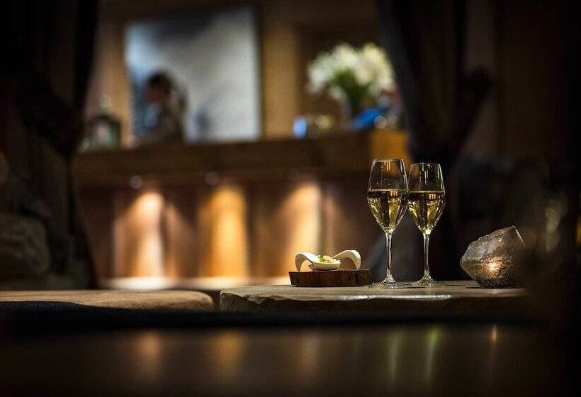 هتل Hôtel Les Barmes De L Ours