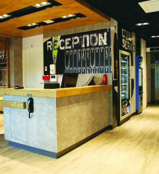 Отель Ibis Budget Saint Pourcain