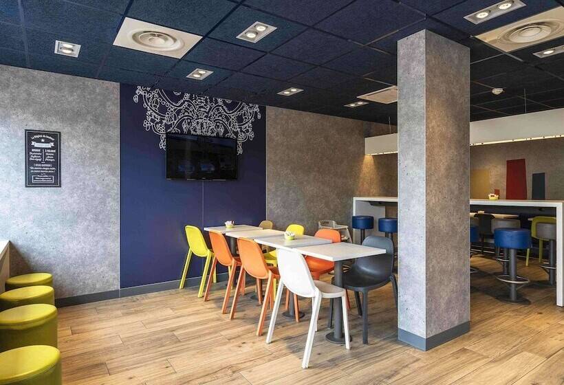 Отель Ibis Budget Saint Pourcain