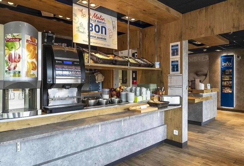 Отель Ibis Budget Saint Pourcain