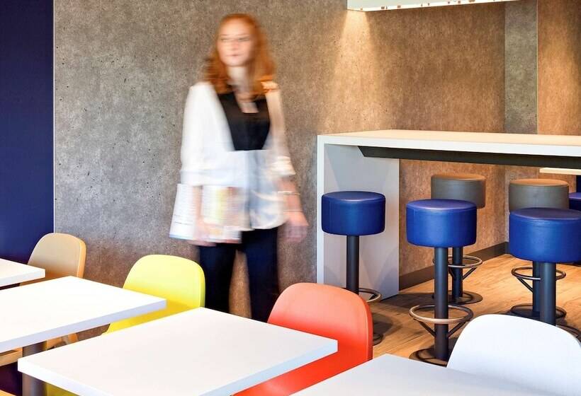 Отель Ibis Budget Saint Pourcain