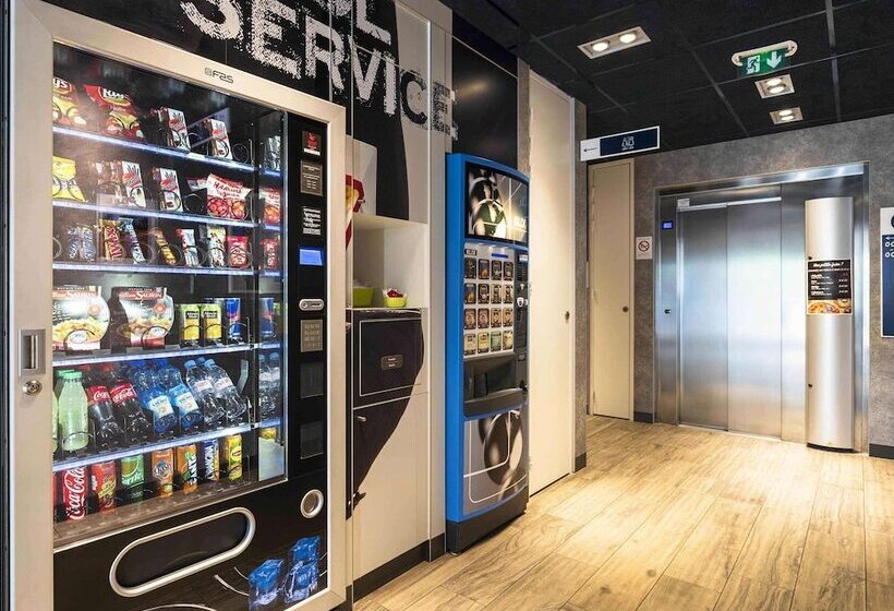 Отель Ibis Budget Saint Pourcain