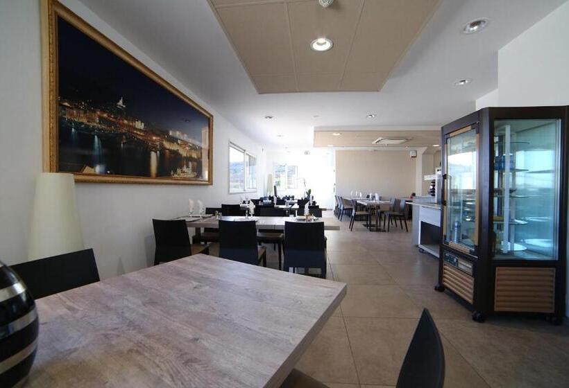 Отель Restaurant Les Pielettes