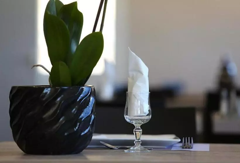 ホテル Restaurant Les Pielettes
