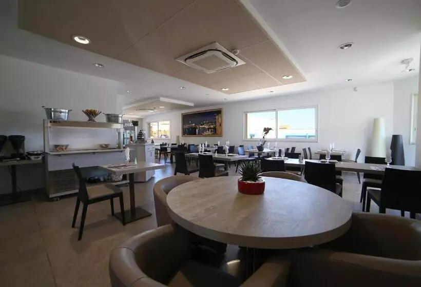 ホテル Restaurant Les Pielettes