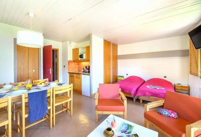 リゾートホテル Village Club Les Tavaillons