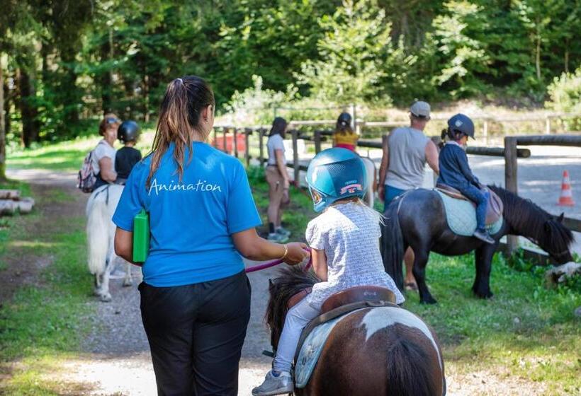 리조트 Village Club Les Tavaillons