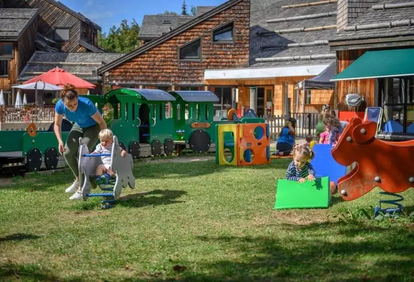 リゾートホテル Village Club Les Tavaillons