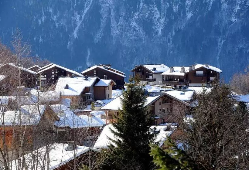 リゾートホテル Village Club Les Tavaillons