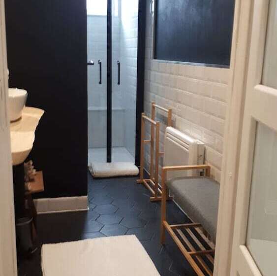 تختخواب و صبحانه A L'origine