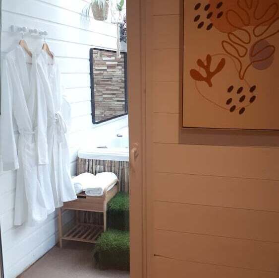 تختخواب و صبحانه A L'origine