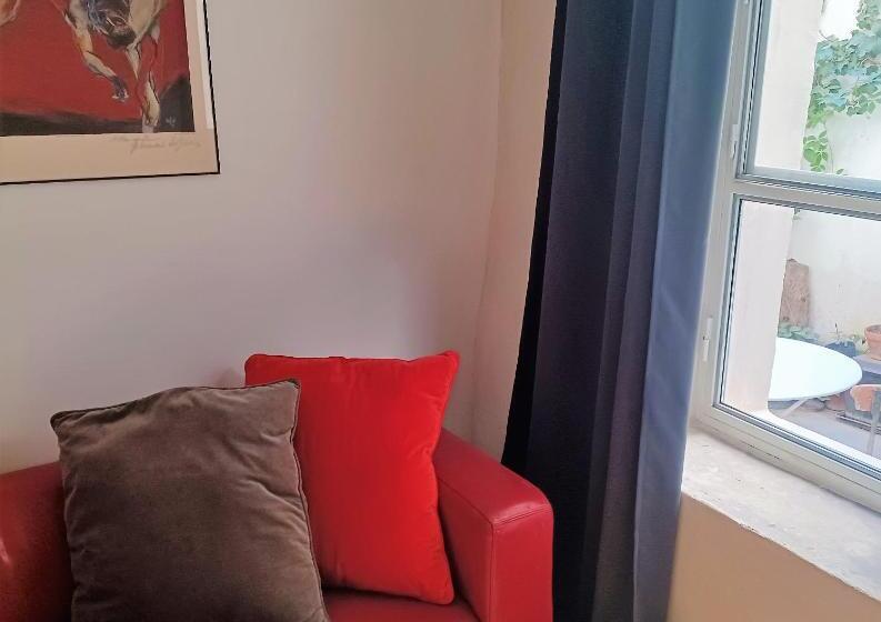 تختخواب و صبحانه ô Anges