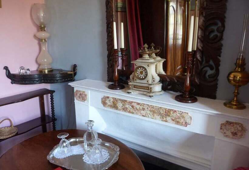 تختخواب و صبحانه Le Logis Du Jerzual