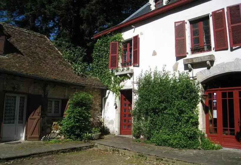 Aamiaismajoitus (B&B) Chambres D Hôtes Closerie Du Guilhat