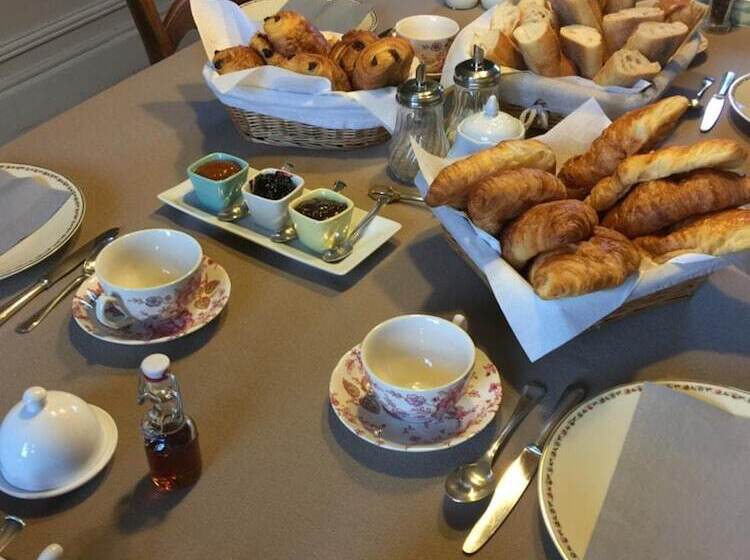 تختخواب و صبحانه Chambres D'hôtes De Parseval