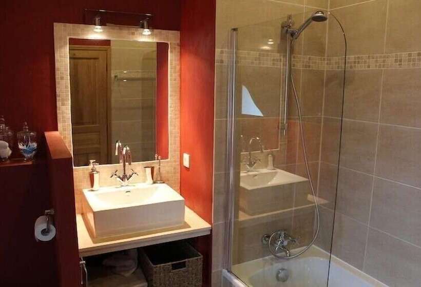 تختخواب و صبحانه Chambres D'hôtes De Parseval