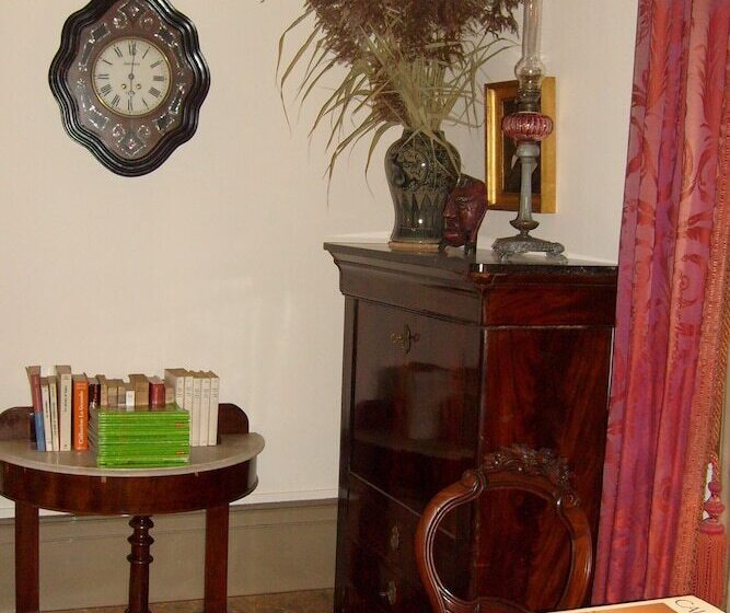 צימר Château De Serrigny