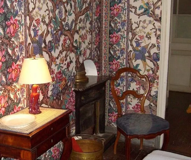ベッドアンドブレックファースト Château De Serrigny