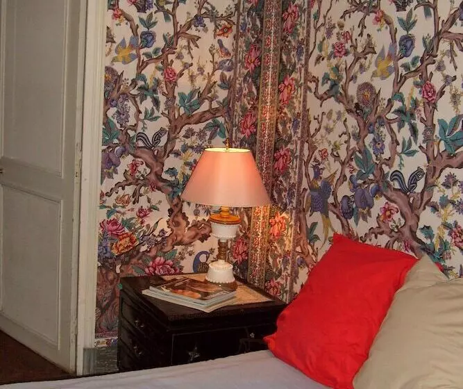 ベッドアンドブレックファースト Château De Serrigny