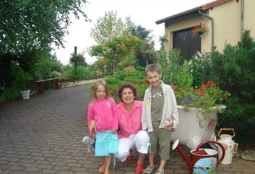 Aamiaismajoitus (B&B) Hôtel Logis La Coraline