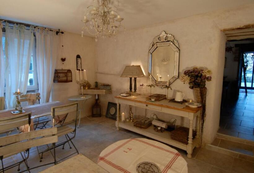 مبيت وإفطار La Grange à Nicolas