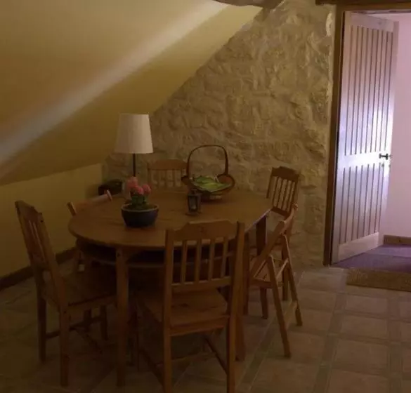 Aamiaismajoitus (B&B) Le Clos De Châtres