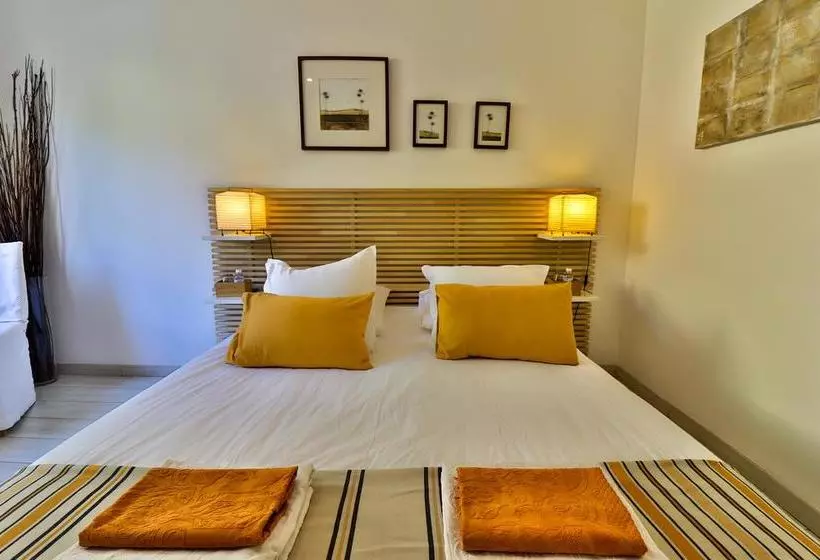ベッドアンドブレックファースト Les Chambres D'hôtes Du Grand Mornas