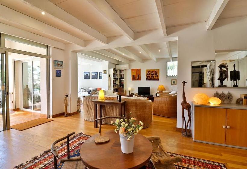 ベッドアンドブレックファースト Les Chambres D'hôtes Du Grand Mornas