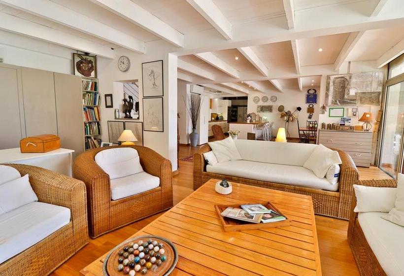 ベッドアンドブレックファースト Les Chambres D'hôtes Du Grand Mornas