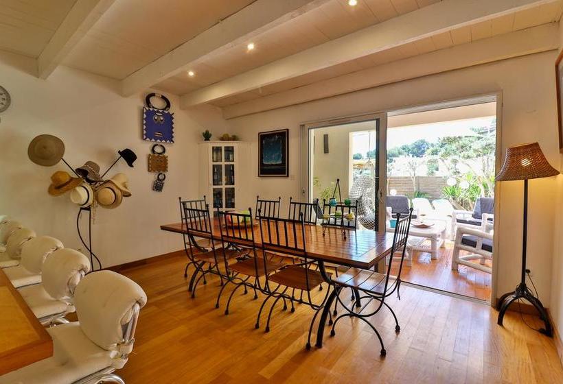 ベッドアンドブレックファースト Les Chambres D'hôtes Du Grand Mornas