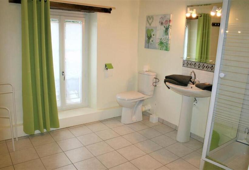 تختخواب و صبحانه Maison D Hôtes Et Gîtes La Chouannerie à Côté Du Parc Du Puy Dufou