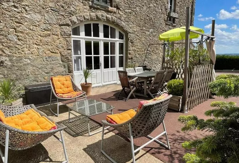 تختخواب و صبحانه Maison D Hôtes Et Gîtes La Chouannerie à Côté Du Parc Du Puy Dufou