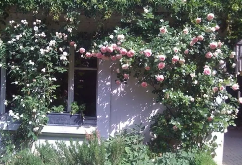 Aamiaismajoitus (B&B) Peonia At Home Maison D Hôtes D Exception