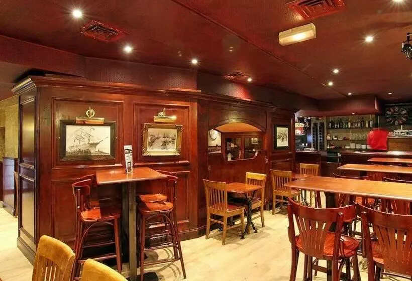 ホテル Logis Hôtel Restaurant Le Drakkar