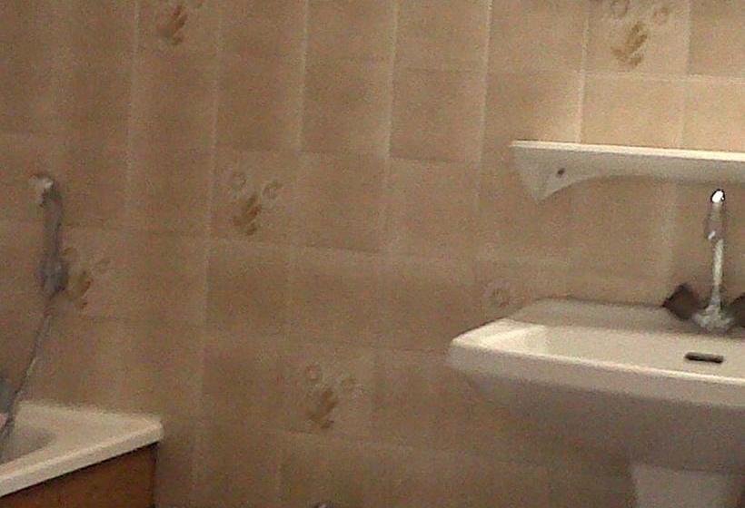 فندق Hôtel Studios Les Acacias