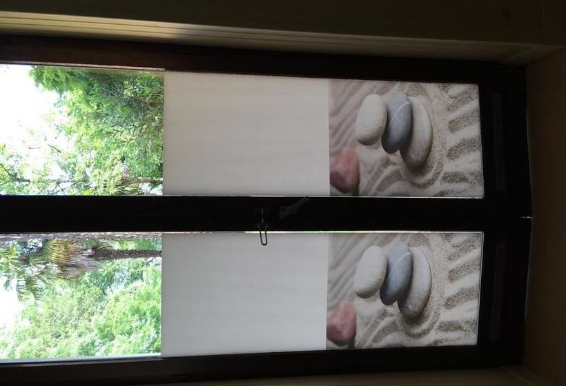 فندق Hôtel Studios Les Acacias