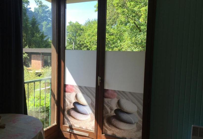 فندق Hôtel Studios Les Acacias