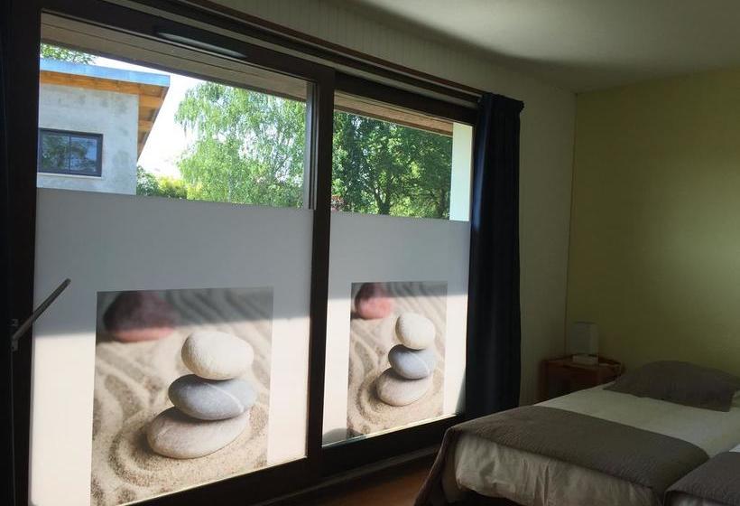 فندق Hôtel Studios Les Acacias