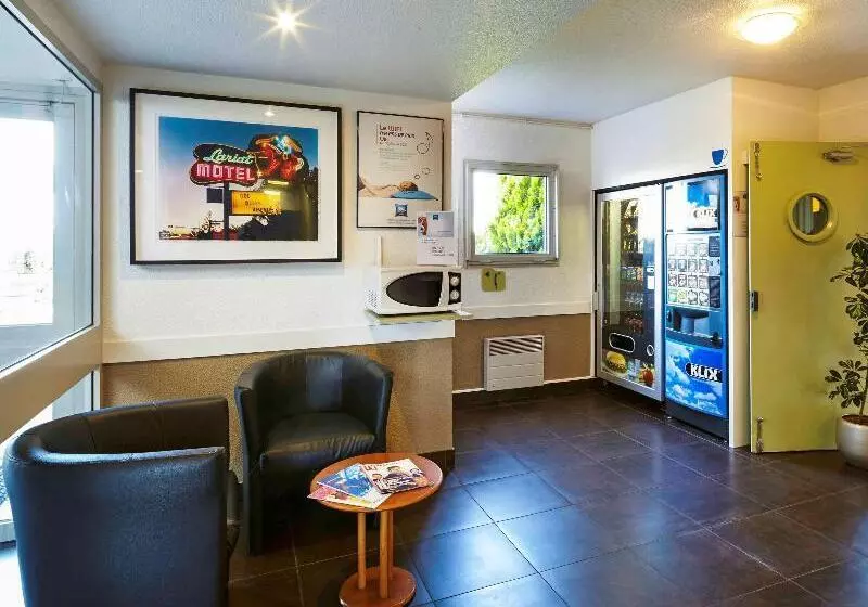 هتل Ibis Budget Chartres